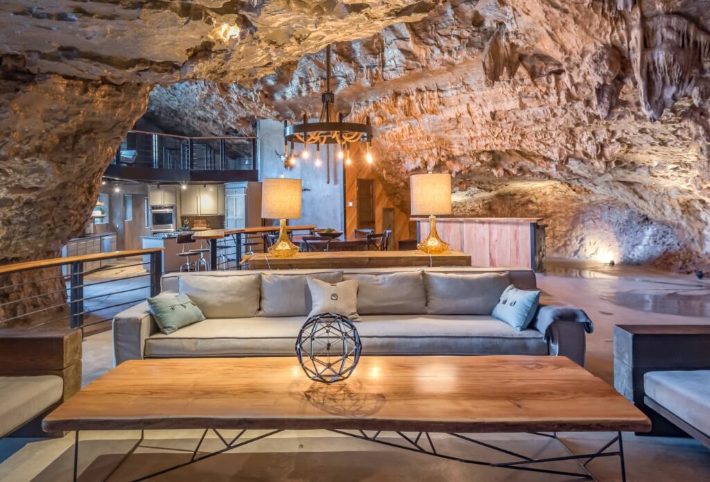 the beckham creek cave house livingroom1