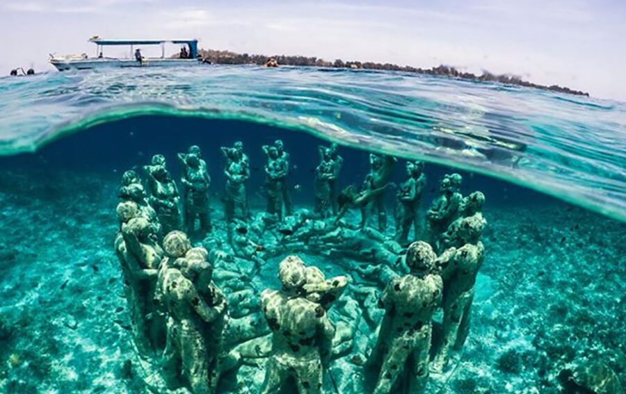 Unknown Facts About The Gili Meno Statues