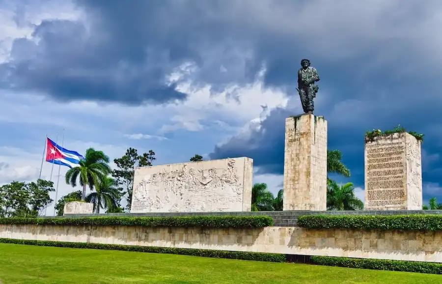 che guevara mausoleum