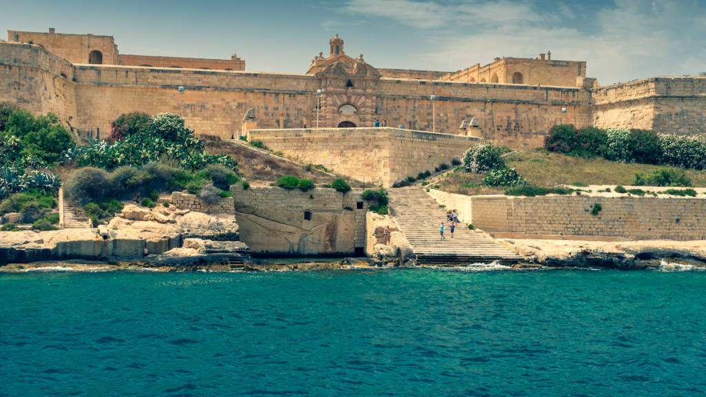fort manoel