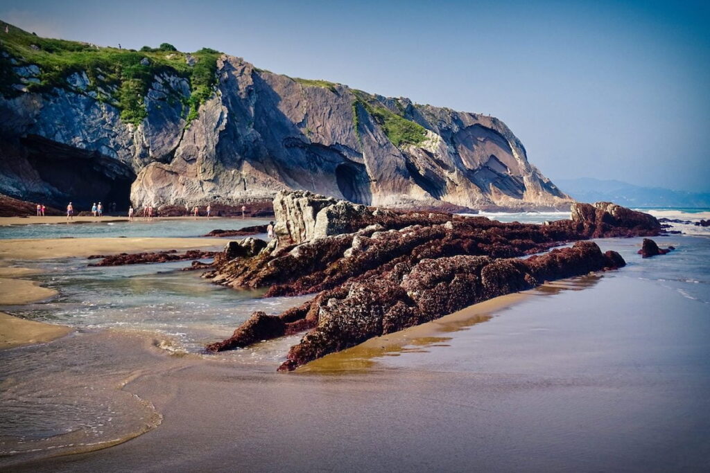 itzurun beach zumaia