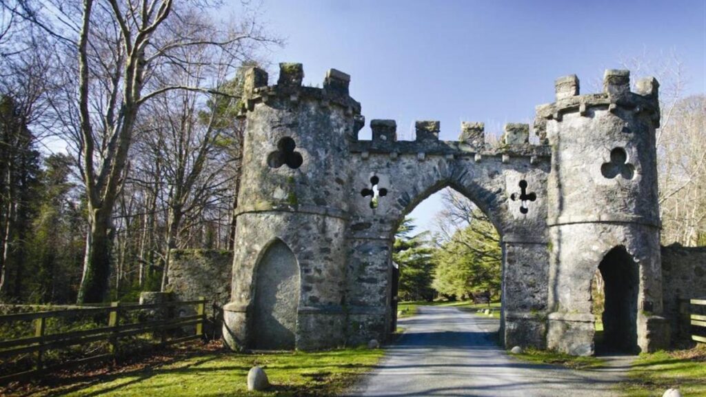 tollymore forest park