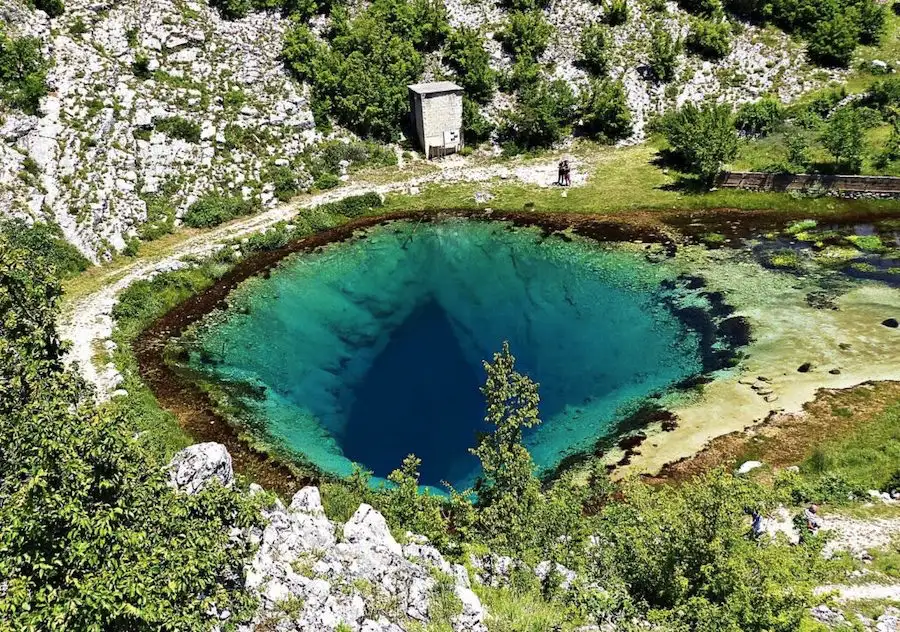 the eye of the earth 4