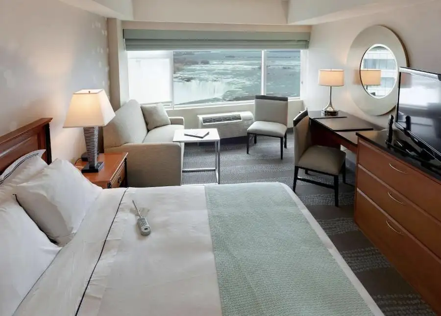 radisson hotels and suites