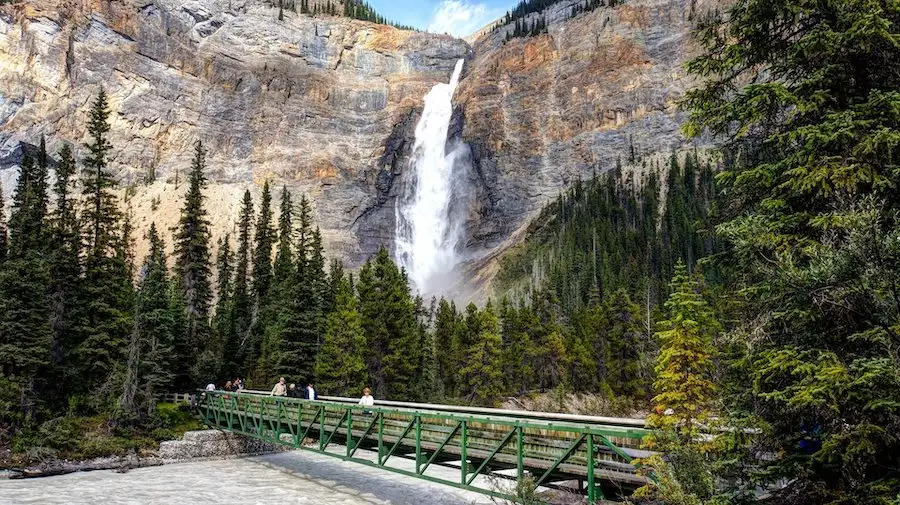 takakkaw falls yoho national park british columbia