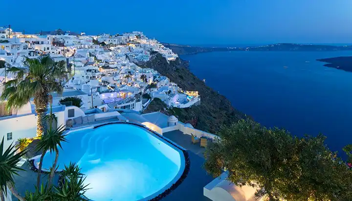 Discover the Elegance of Alta Vista Suites in Santorini