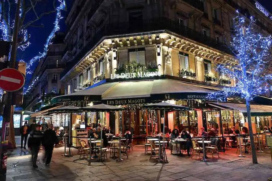 festive dining paris christmas