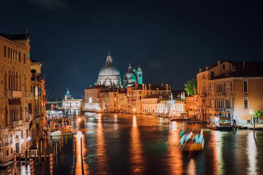 venice night