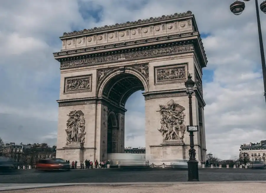 arc de triomphe
