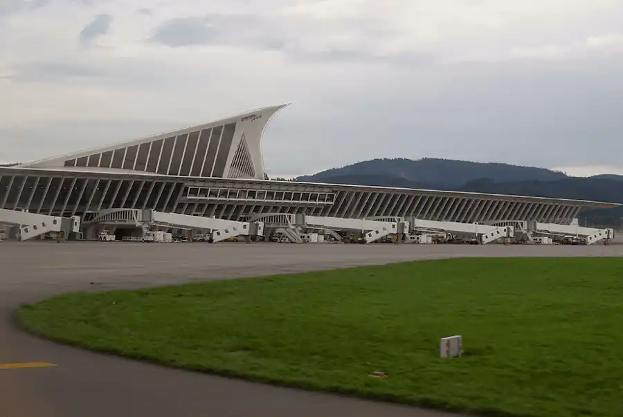 bilbao airport