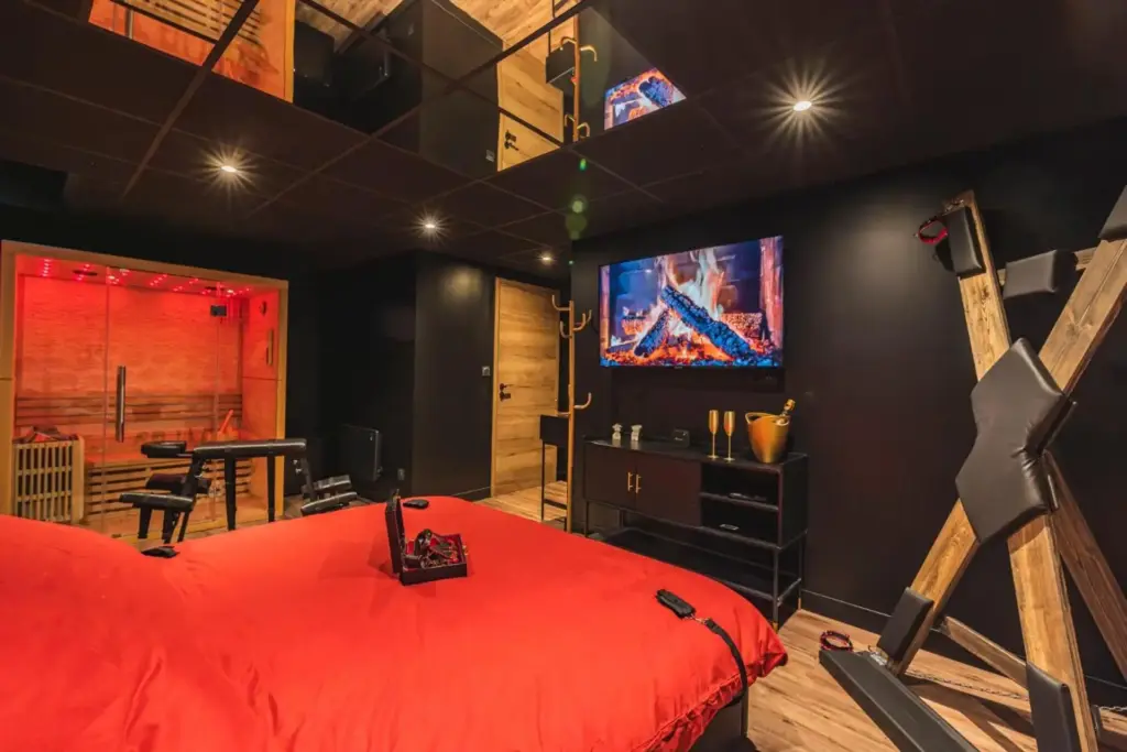 the love hotel–amsterdam netherlands