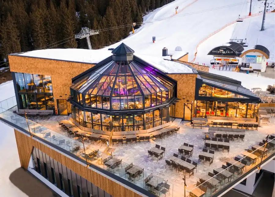 umbrella ski bar
